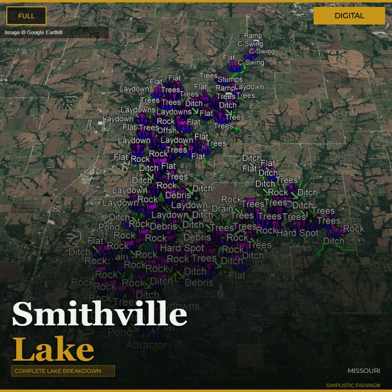 Map of Smithville Lake, Missouri with bass fishing waypoints and structure labeled on a digital display.